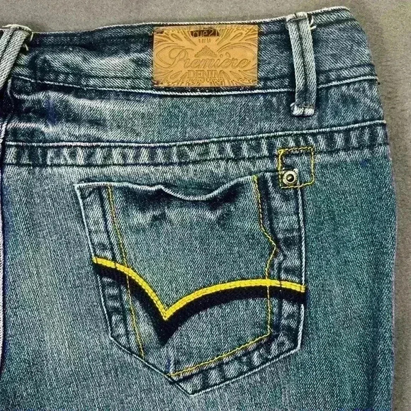 Rue21 Blue Distressed Straight Leg Jeans - Picture 10 of 11